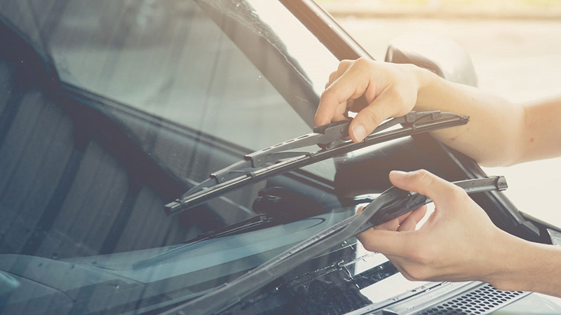 Windshield-Wiper-Replacement