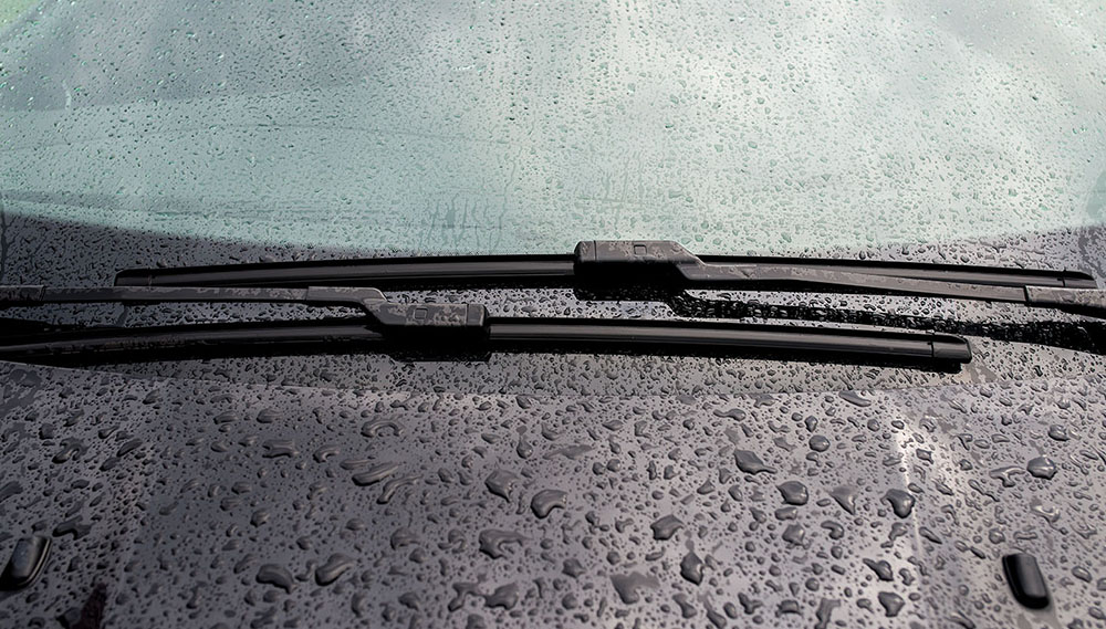 How to Clean Windshield Wiper Blades